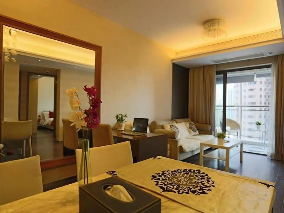 Шэньчжэнь: Shenzhen Love Bird Apartment (Huangbeiling Branch)
