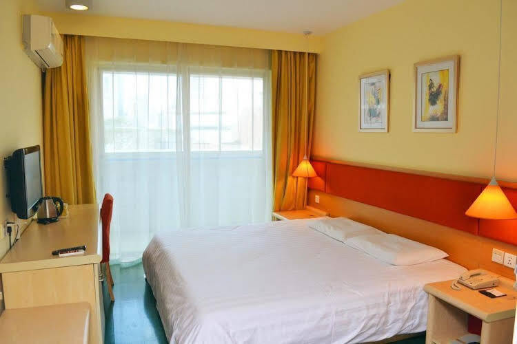 Шэньчжэнь: Home Inn Shenzhen Railway Station