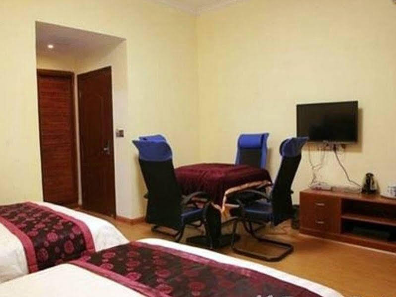 Чжанцзяцзе: Weijing Zhangjiajie Nanzhuangping Hotel
