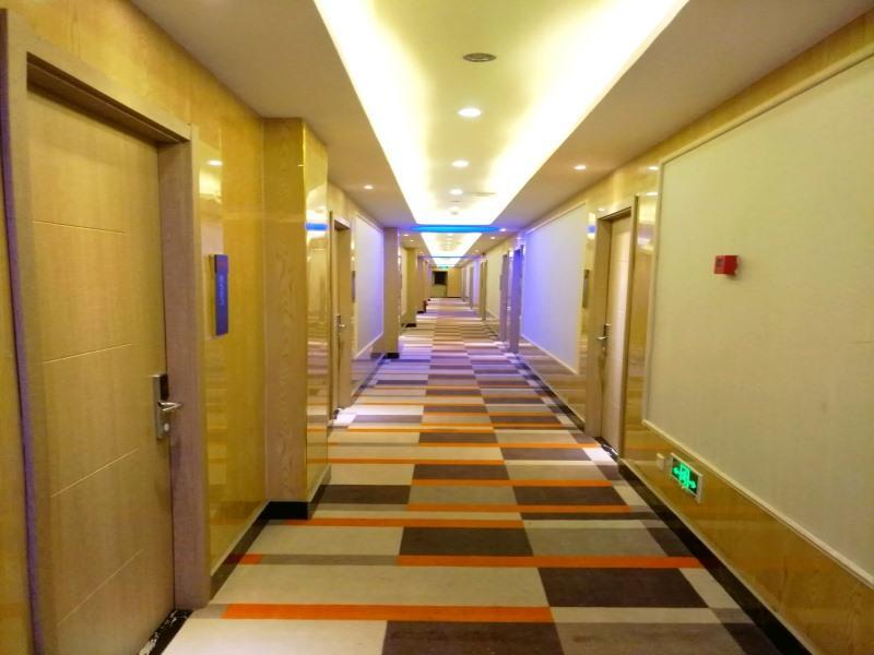 Цзясинь: Shell Jiaxing Nanhu District Dongsheng Dong Road Moon River Street Hotel