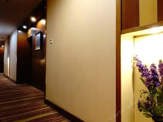 Цзясинь: Shell Jiaxing Nanhu District Dongsheng Dong Road Moon River Street Hotel