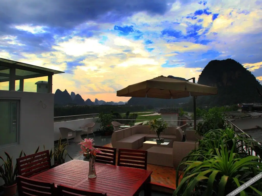 Twenty Thirty Forty Inn (Yangshuo West Street Lijiang Branch) — фото 1