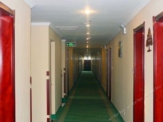 Линьи: GreenTree Inn Linyi Exhibition Center Express