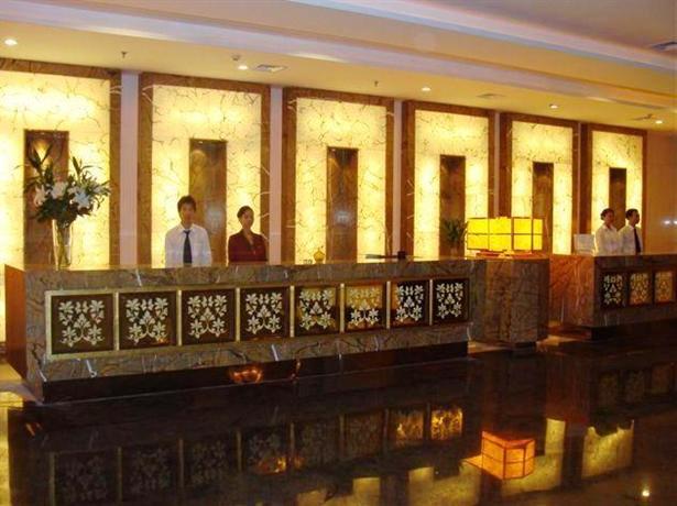 Цзиньхуа: Pleasure Hotel