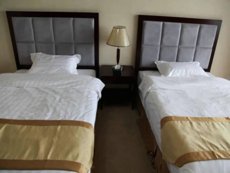 Пекин: Beijing Rents Jiu Xian Qiao Apartment