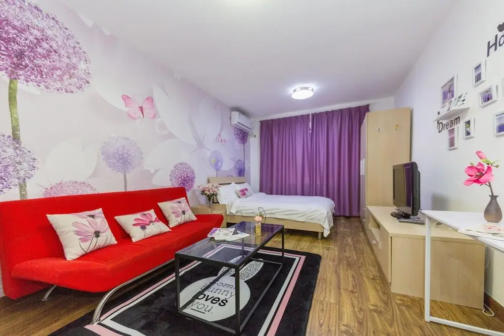 Шанхай: Mike168 Service Apartment Saintland Shop