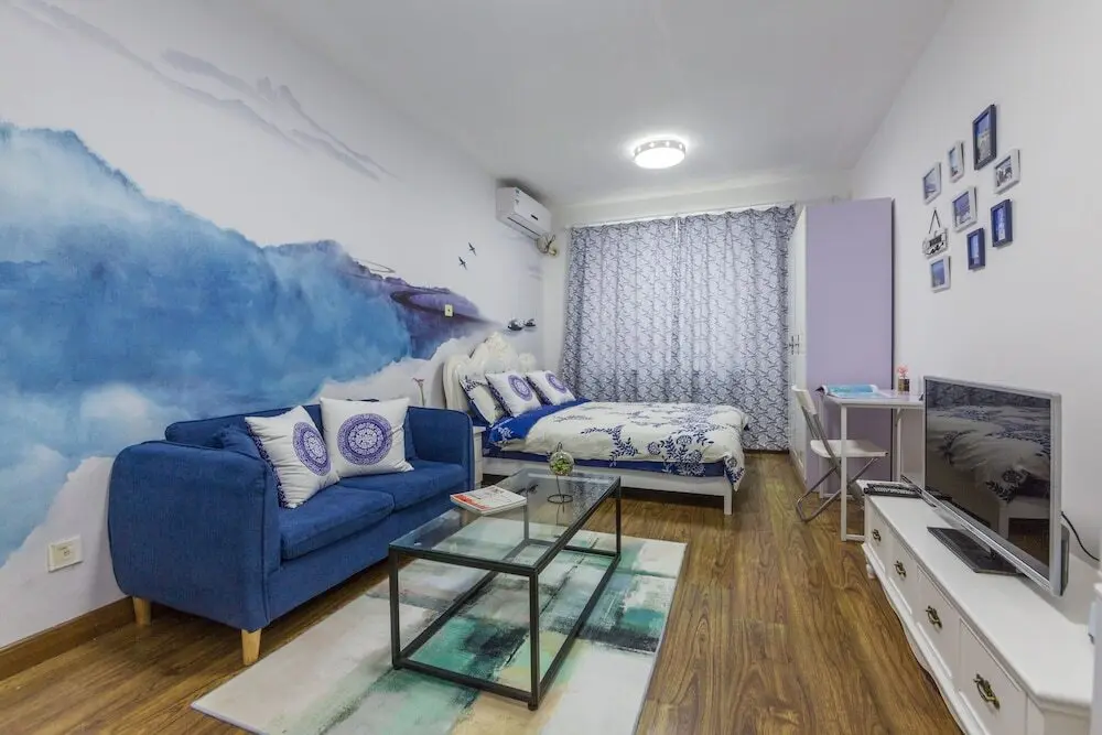 Шанхай: Mike168 Service Apartment Saintland Shop