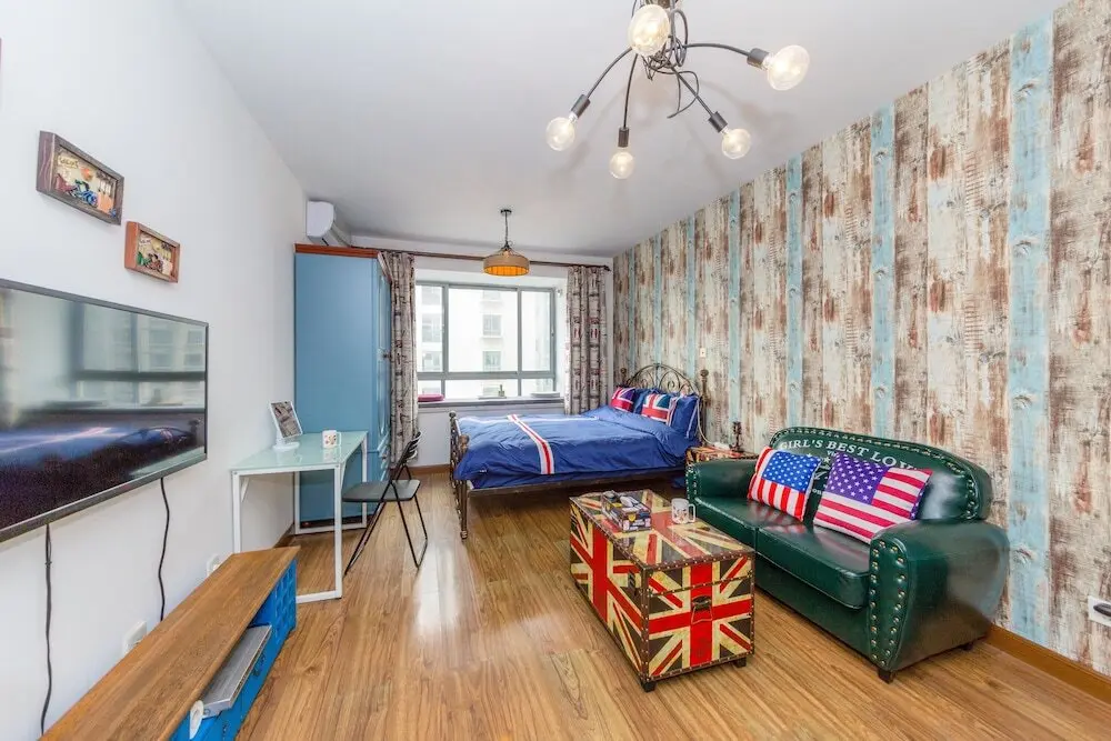 Шанхай: Mike168 Service Apartment Saintland Shop