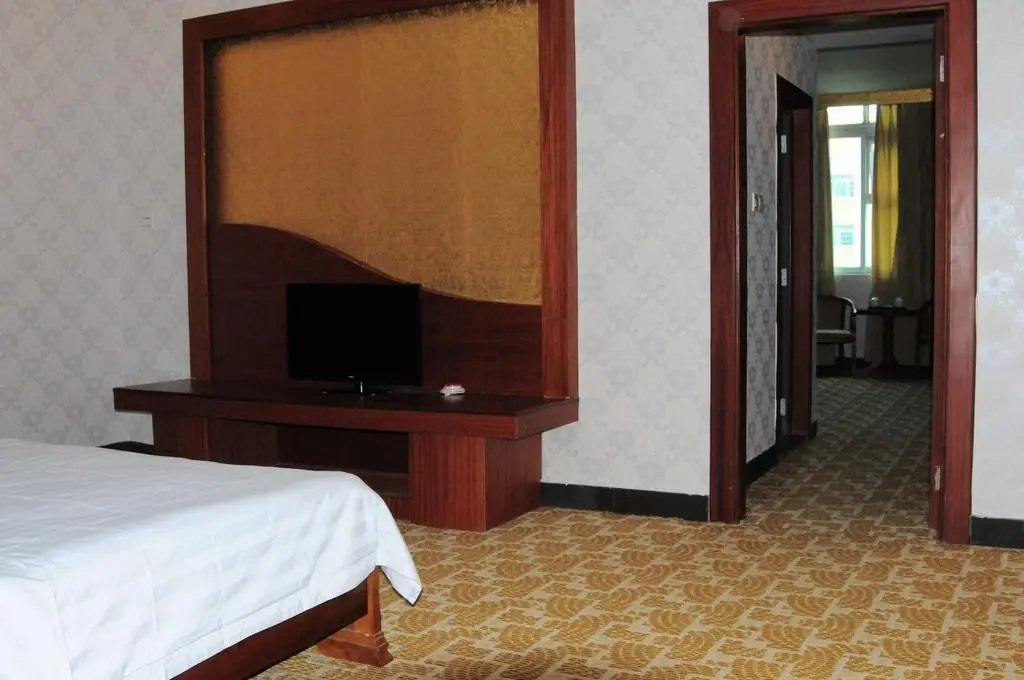 Гуанчжоу: Super 8 by Wyndham Guangzhou BY Airport Renhe Subway Station