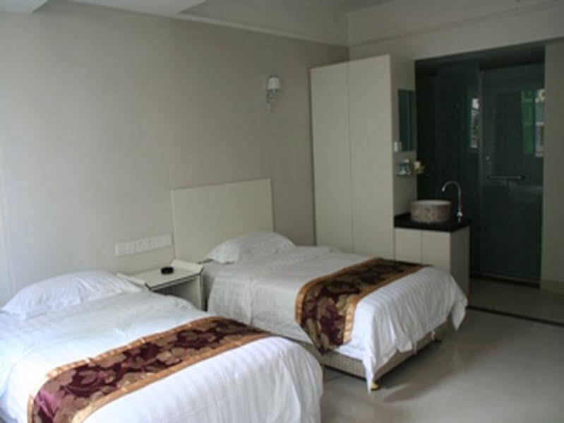 Санья: Sanya Romantic Sea View Hotel-Hua Yu Yuan
