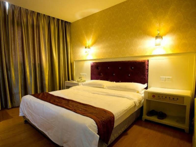 Цюаньчжоу: Jinjiang Qingyang Heping Commercial Hotel