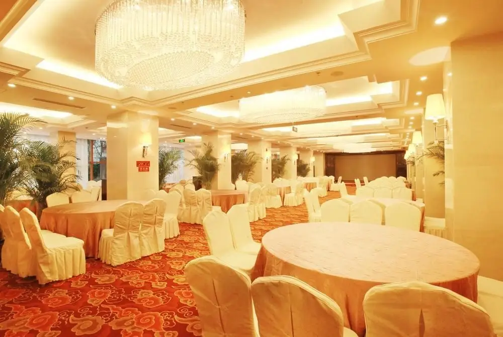 Чэнду: Chengdu Jin-Tone Hotel