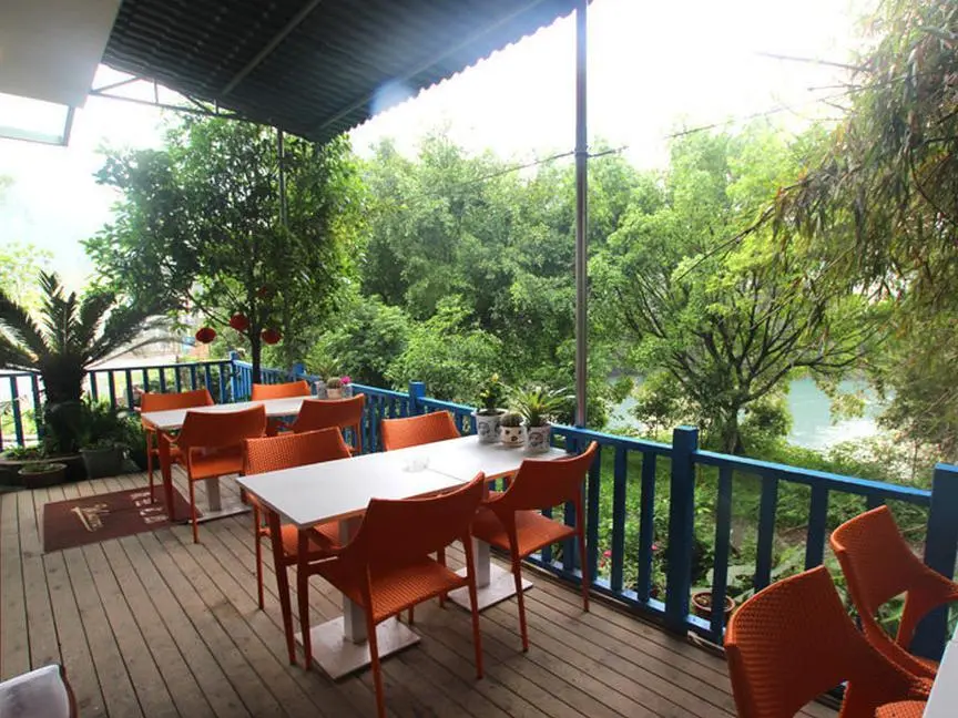 Яншо: Yangshuo Moonriver Hotel