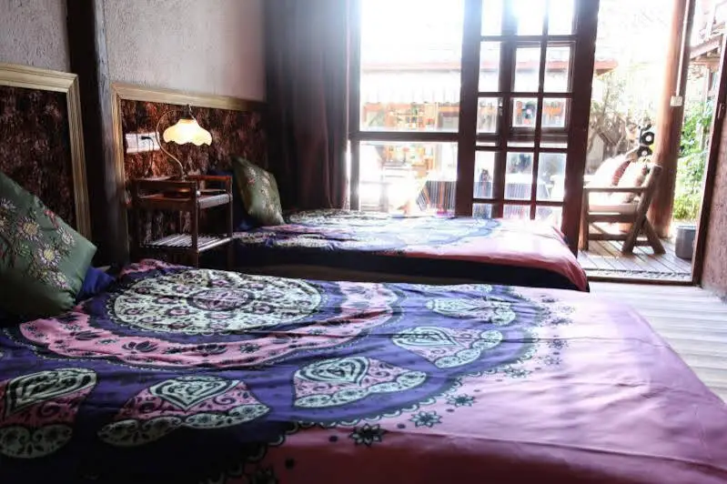 Lijiang Liushizhiwai Inn — фото 1