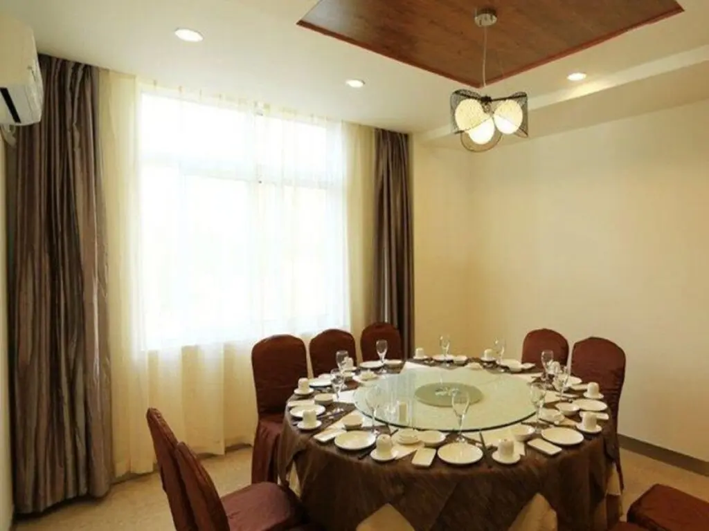 Кандин: Express 318 Motel Xinduqiao Branch