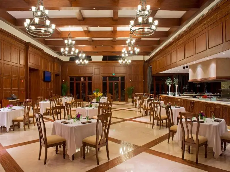 Шанхай: PGA ANYIN Golf Club