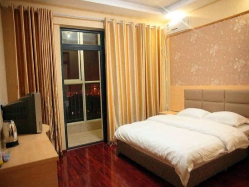 Чэнду: Chengdu 80 Apartment