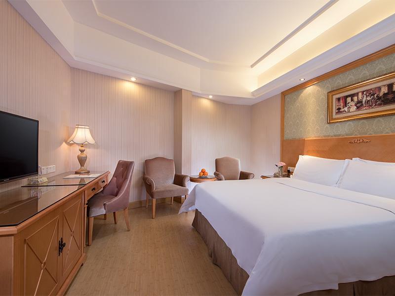 Шэньчжэнь: Vienna Hotel Shenzhen Longhua (Wanzhong City Branch)