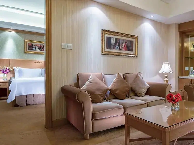 Шэньчжэнь: Vienna Hotel Shenzhen Longhua (Wanzhong City Branch)