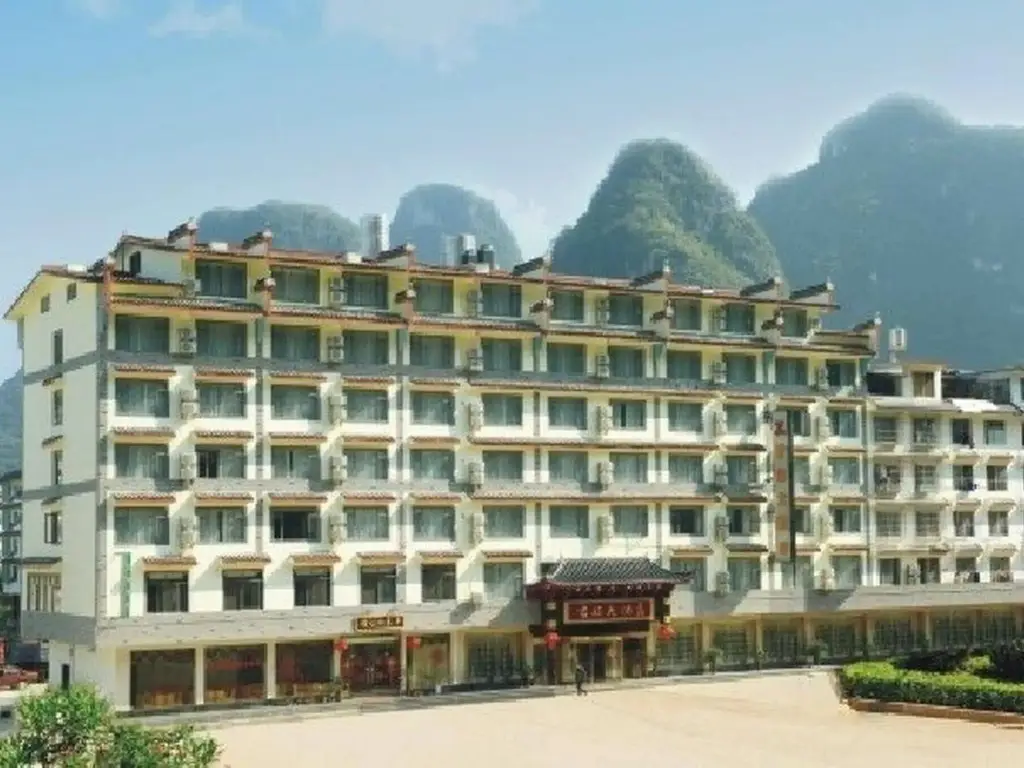 Junlin Hotel (Yangshuo West Street Central Plaza Branch) — фото 1