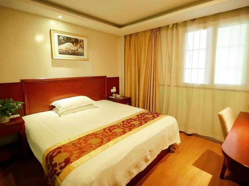 Шанхай: GreenTree Inn Kunshan Huaqiao Building materials Conch Hotel