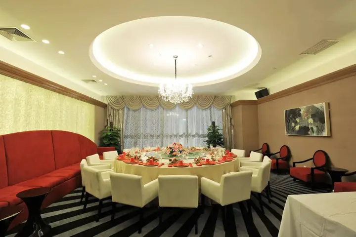 Шанхай: Tian Ping Hotel