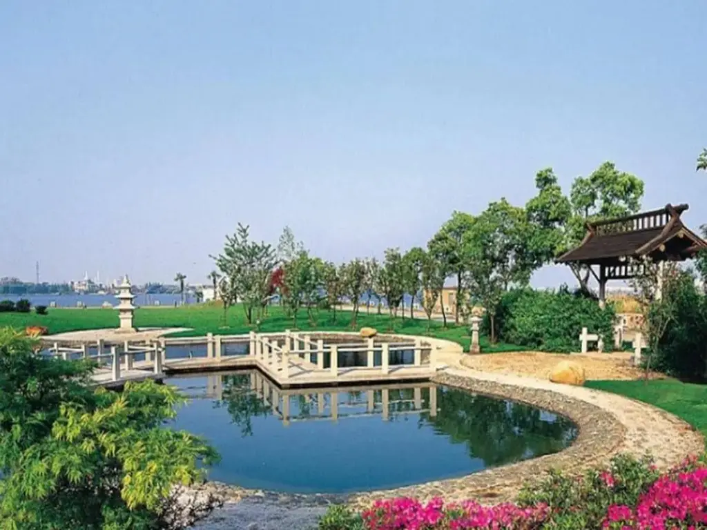 Уси: Wuxi Taihu Garden Hotel