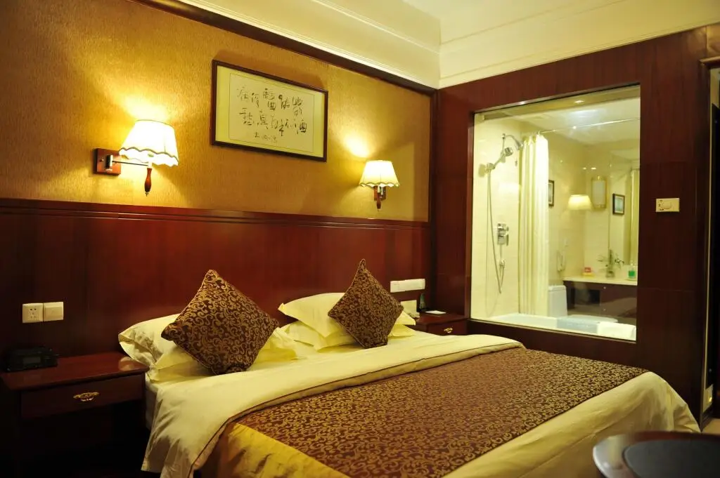 Куньмин: Kunming Zhong Huang Hotel