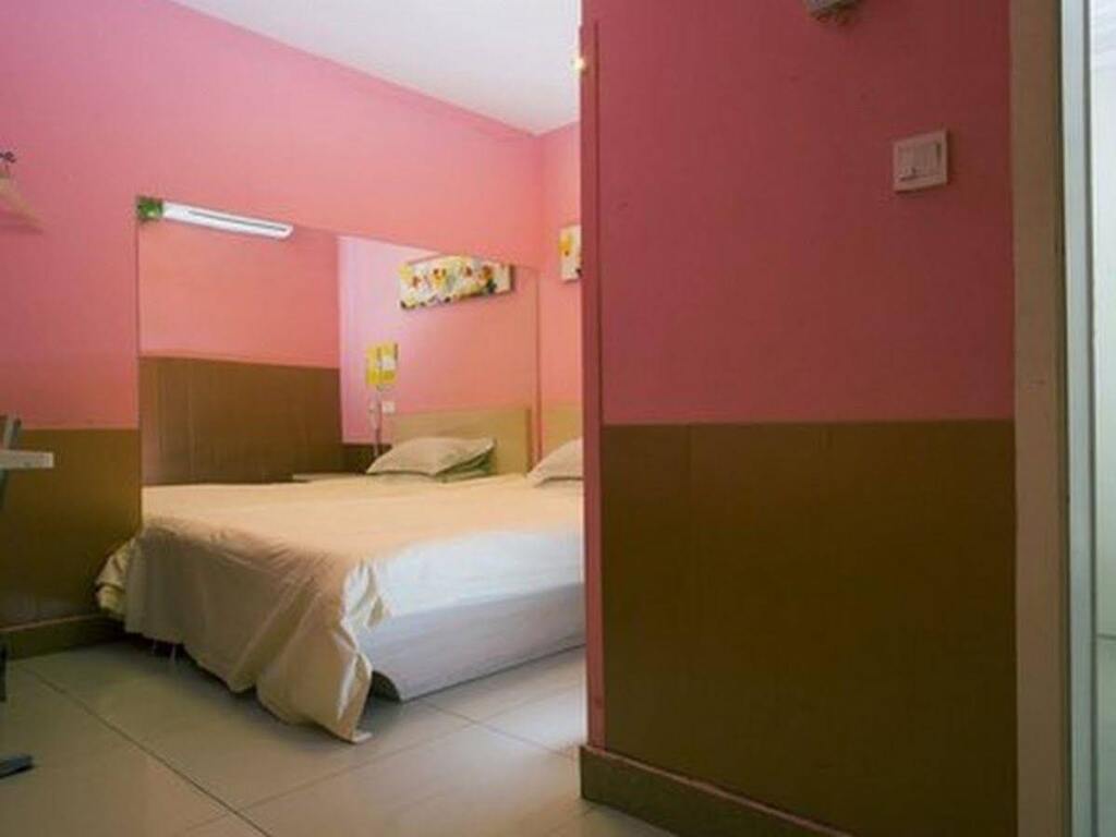 Шанхай: Stars 99 Motel