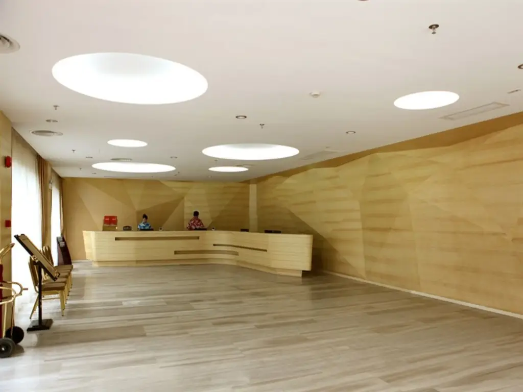 Шэньчжэнь: Shenzhen Xichong Yuerongwan Gongren Villa