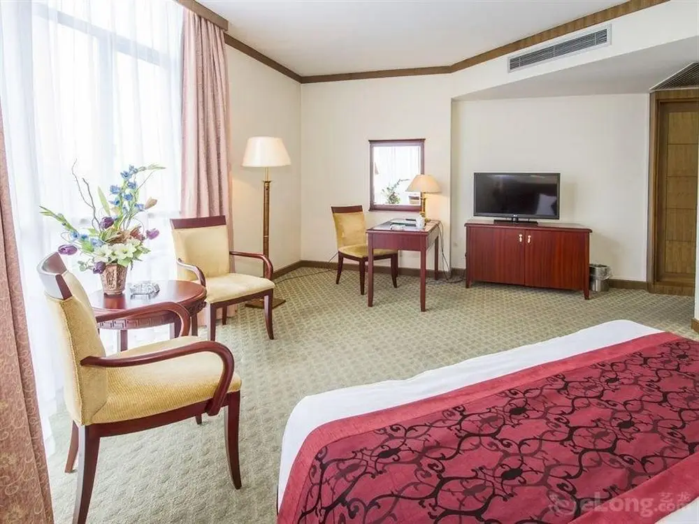 Шанхай: Shanghai East Asia Sport Hotel