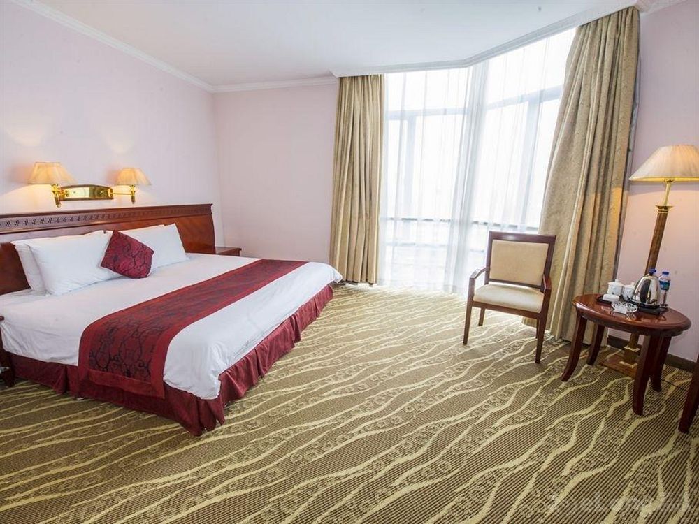Шанхай: Shanghai East Asia Sport Hotel