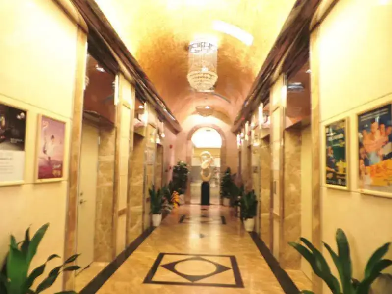 Шэньчжэнь: Huijia Apartment Dongmen Shop