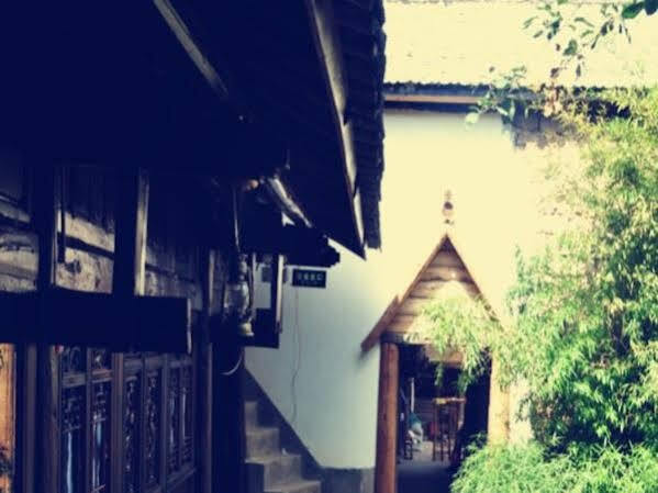 Дали: 沙溪古镇听风吟客栈
