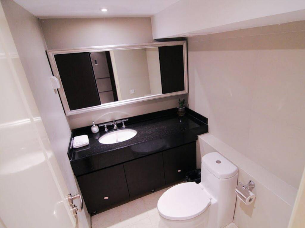 Гуанчжоу: Roomme Huanju Apartment (Guangzhou Zhujiang New Town R&F Dongshan New World)