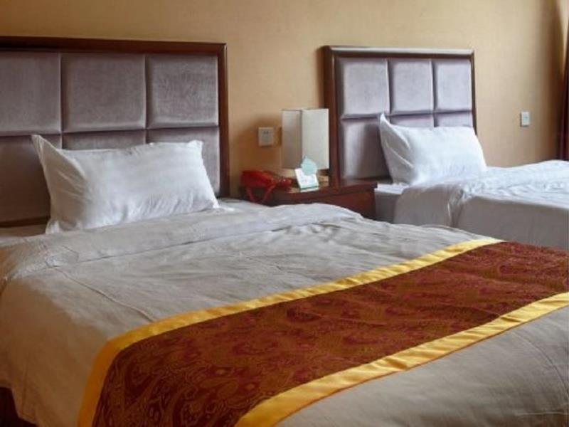 Чэнду: Chengdu Lying Dragon Lake Hotel