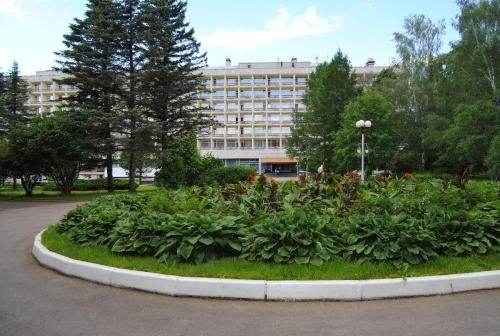 Домодедово: Санаторий Подмосковье УДП РФ Главный корпус