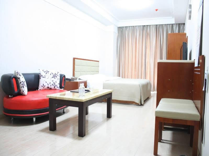 Далянь: Dalian Yifan Apartment