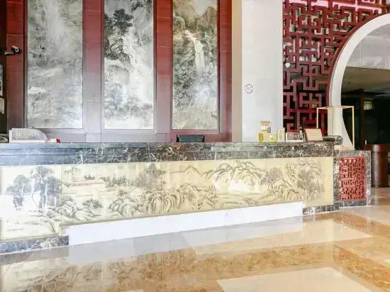 Ухань: Wuhan Canglong Avenue High-speed Railway Kerry International Hotel