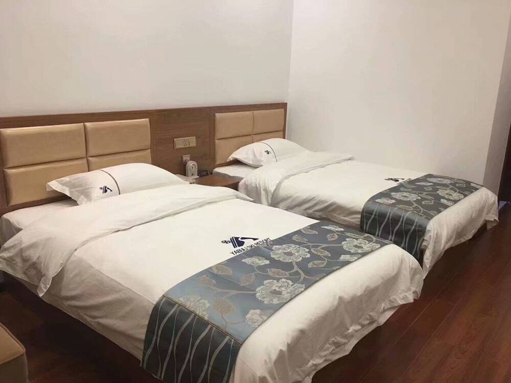 Yabuli Ski Resort National Alpine Ski Training Base Hotel — фото 1