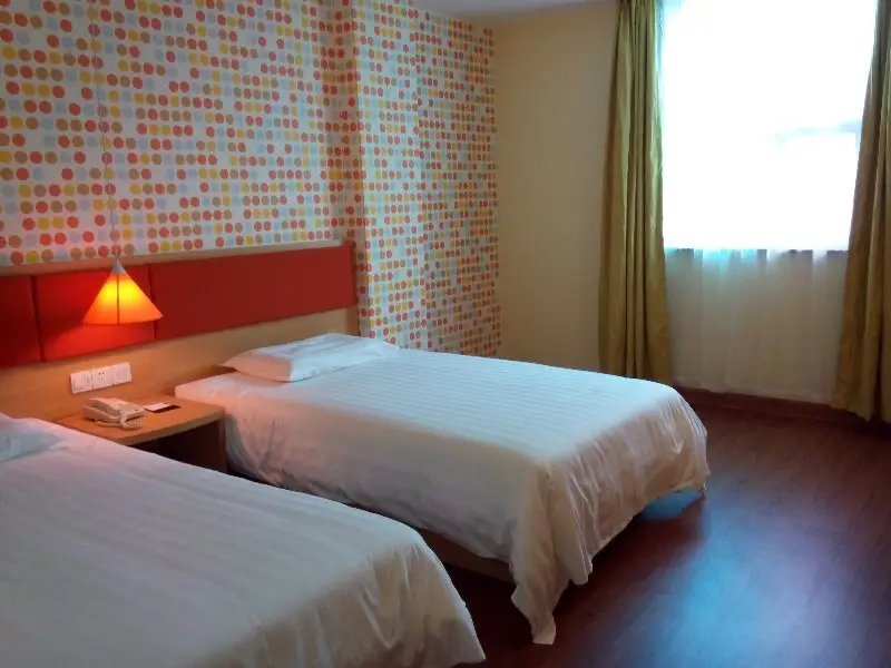 Home Inn (Kunming Beijing Road Taobao Women Street) — фото 1