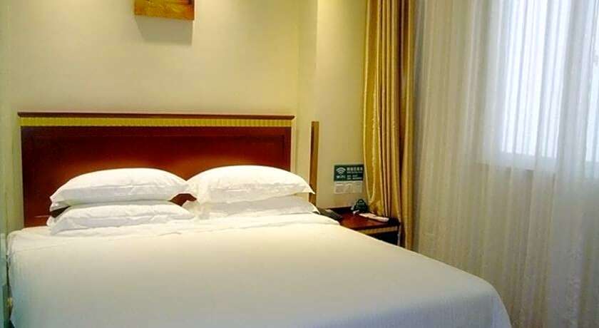 Цзаочжуан: GreenTree Inn Zaozhuang Taishan Road Shituanxiao Express Hotel
