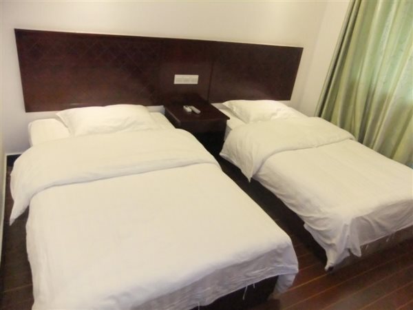 Чжанцзяцзе: Zhangjiajie Beauty Nine Business Hotel