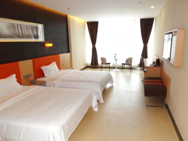 Янчжоу: 7 Days Premium Yangzhou Baoying Time Plaza Maternity and Child Healthcare Hospital