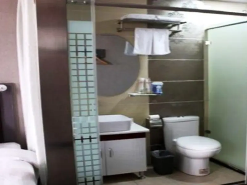 Пиндиншань: Kunlun Leju Business Hotel Pingdingshan Ruzhou Railway Station
