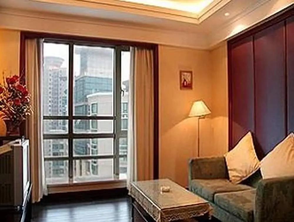 Шанхай: New Space Huiyuan Apartment