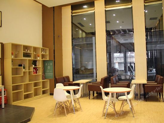Фошань: 7 Days Inn Premium-Foshan Lecong Furniture Mall Branch