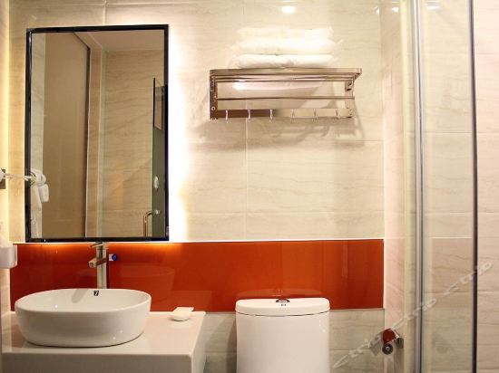 Фошань: 7 Days Inn Premium-Foshan Lecong Furniture Mall Branch