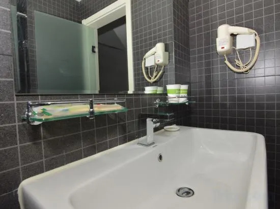 Циндао: Motel 168 (Laixi Yantai Road Municipal Government)