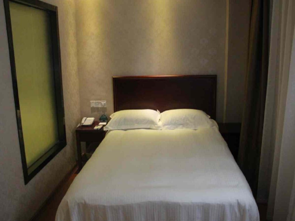 Янчжоу: GreenTree Inn Yangzhou Gaoyou Chengnan New District Hongtaiyang Logistic Park Business Hotel